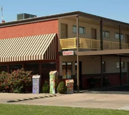 Big Bend Traveler'S Inn グレートベンド エクステリア 写真