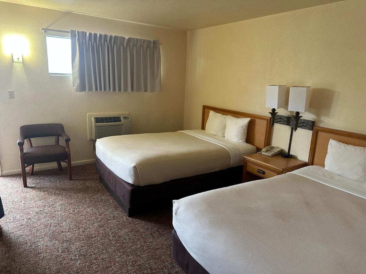 Big Bend Traveler'S Inn グレートベンド エクステリア 写真